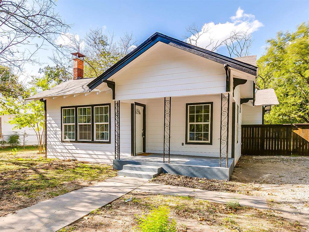 404 Poindexter Avenue - Photo 1