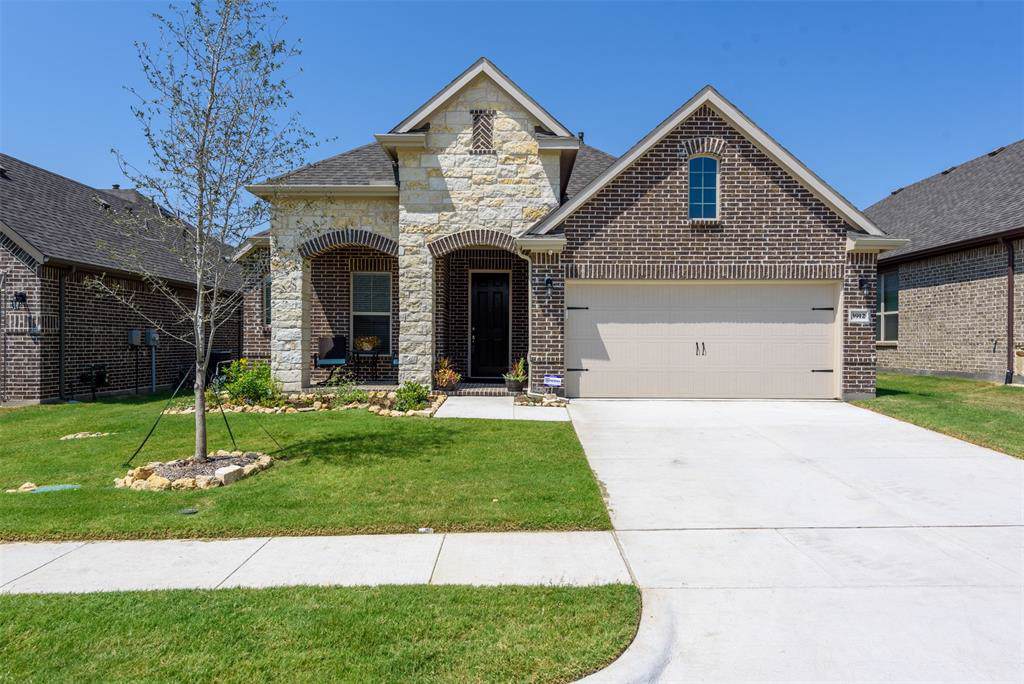 3912 Driftwood Lane - Photo 1