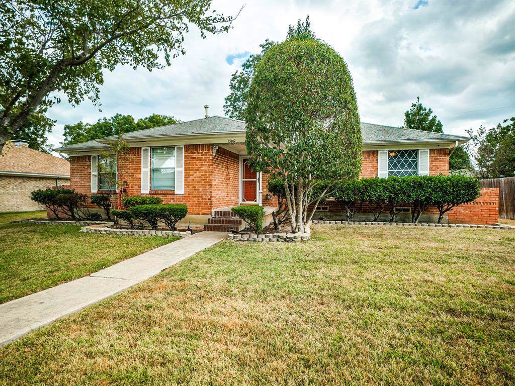 1306 Iroquois Drive - Photo 1