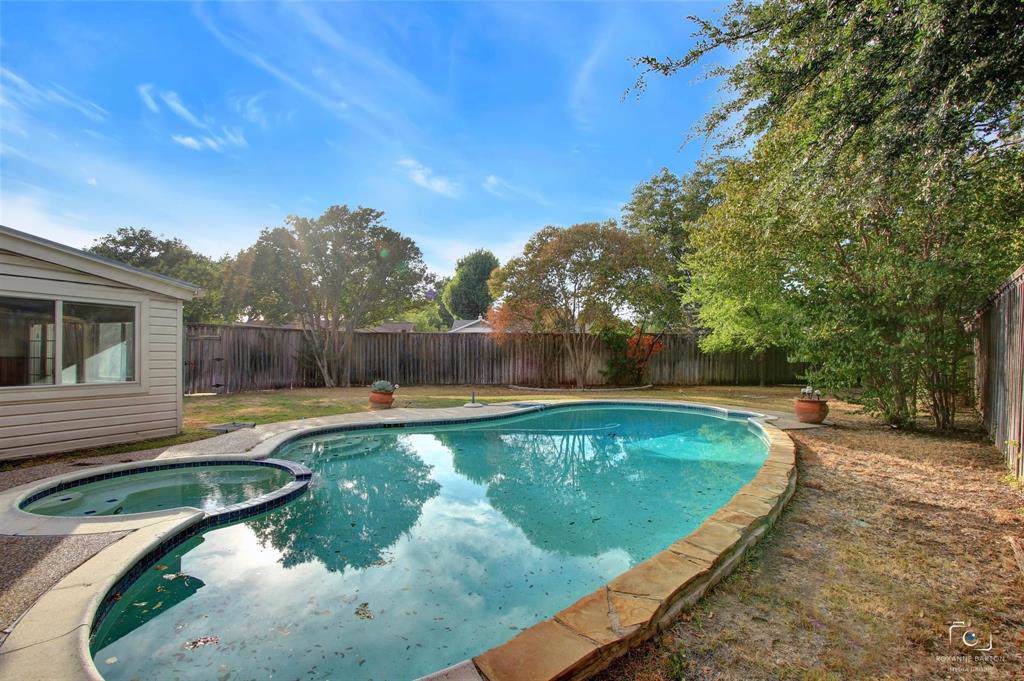 1959 Eastpark Drive - Photo 1