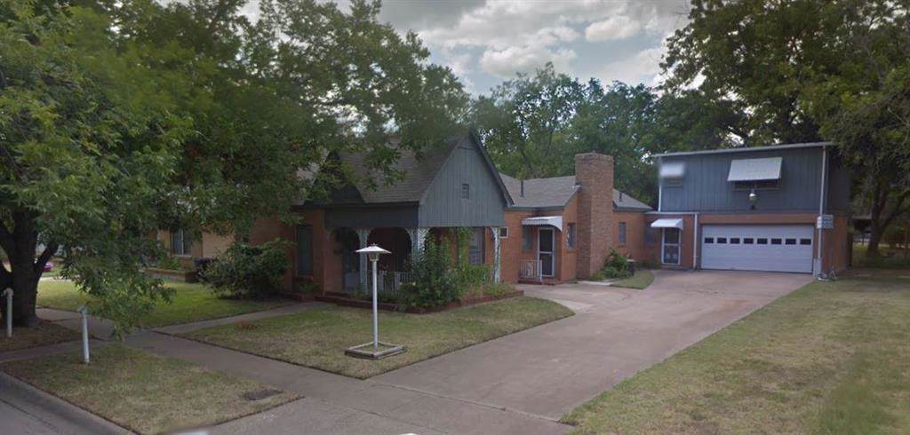 502 1st Street - Photo 1