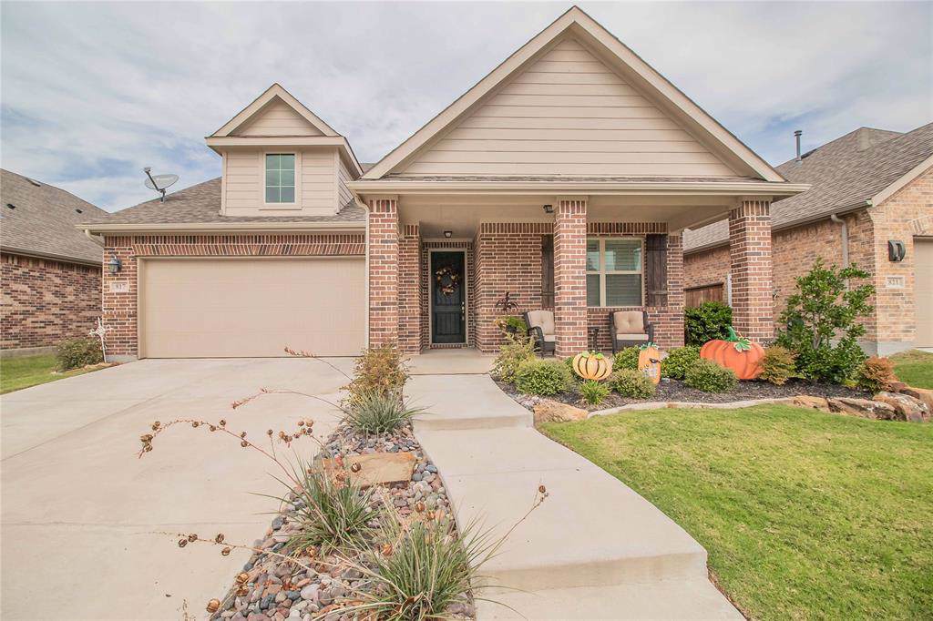 817 Orleans Square - Photo 1