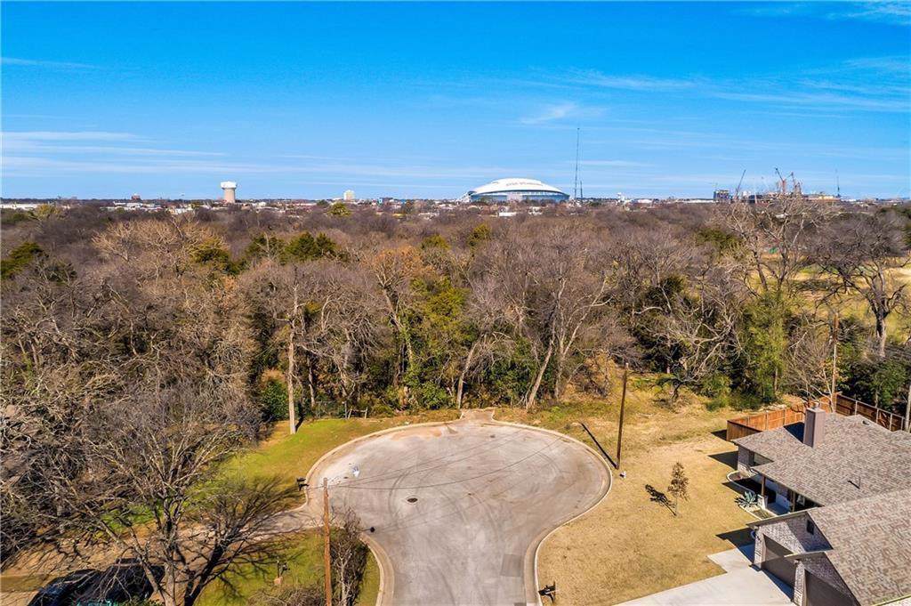 1001 Coke Drive - Photo 1