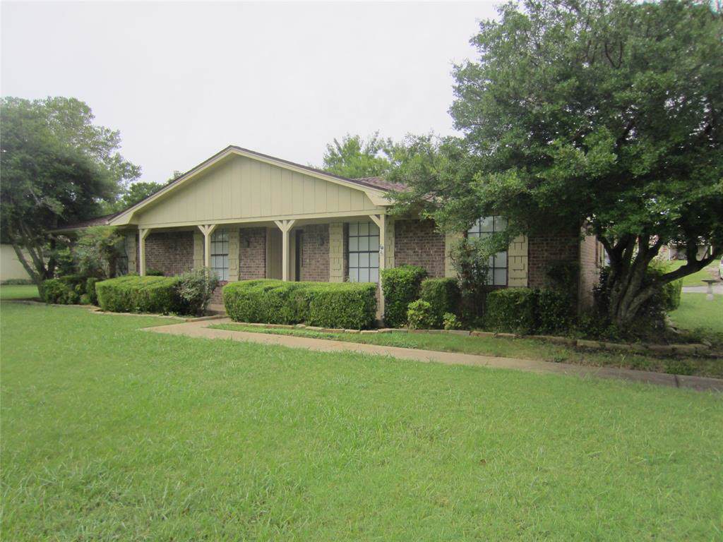 204 Ridgeview Road - Photo 1