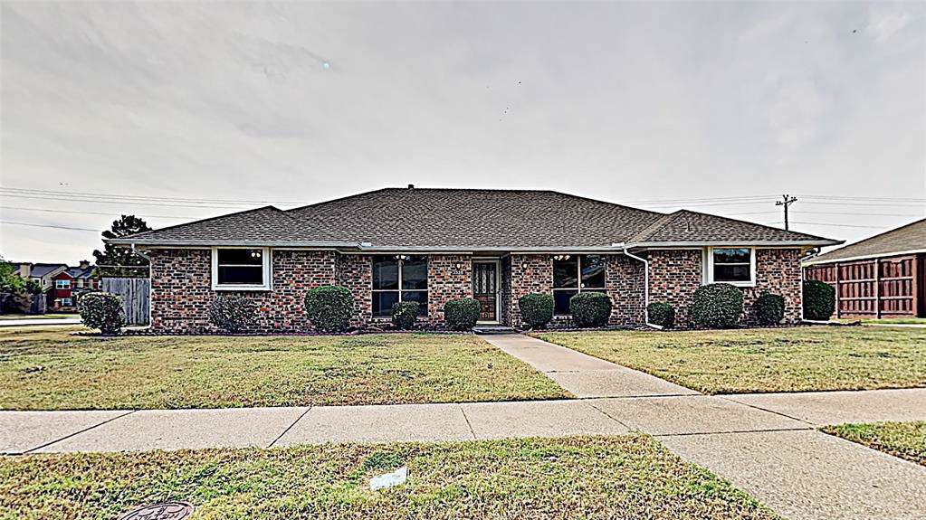 1528 Silverleaf Drive - Photo 1