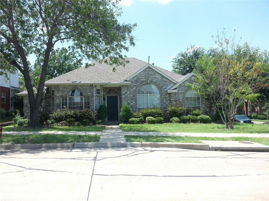 5061 Lake Vista Drive - Photo 1