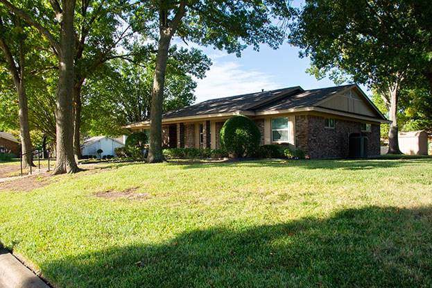 2900 Anthony Drive - Photo 1