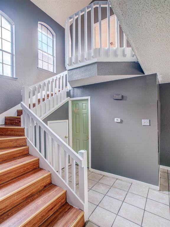 203 Alpine Drive - Photo 1