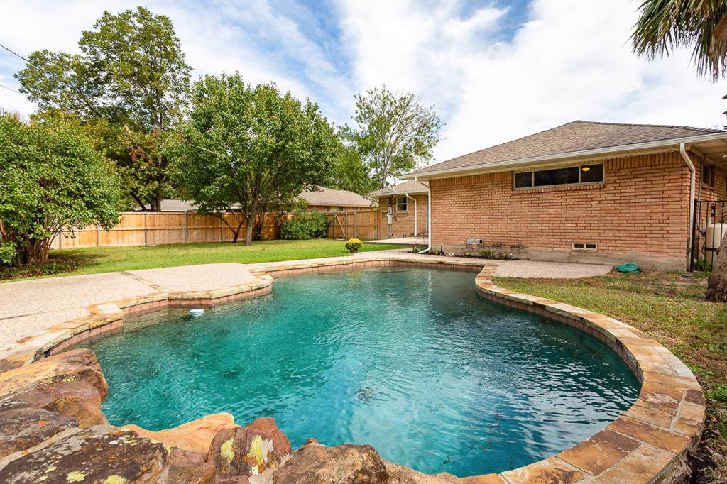 212 Grove Road - Photo 1
