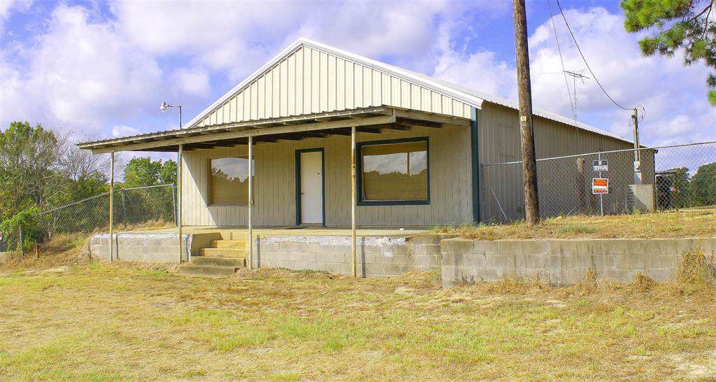 1405 Palestine Street - Photo 1
