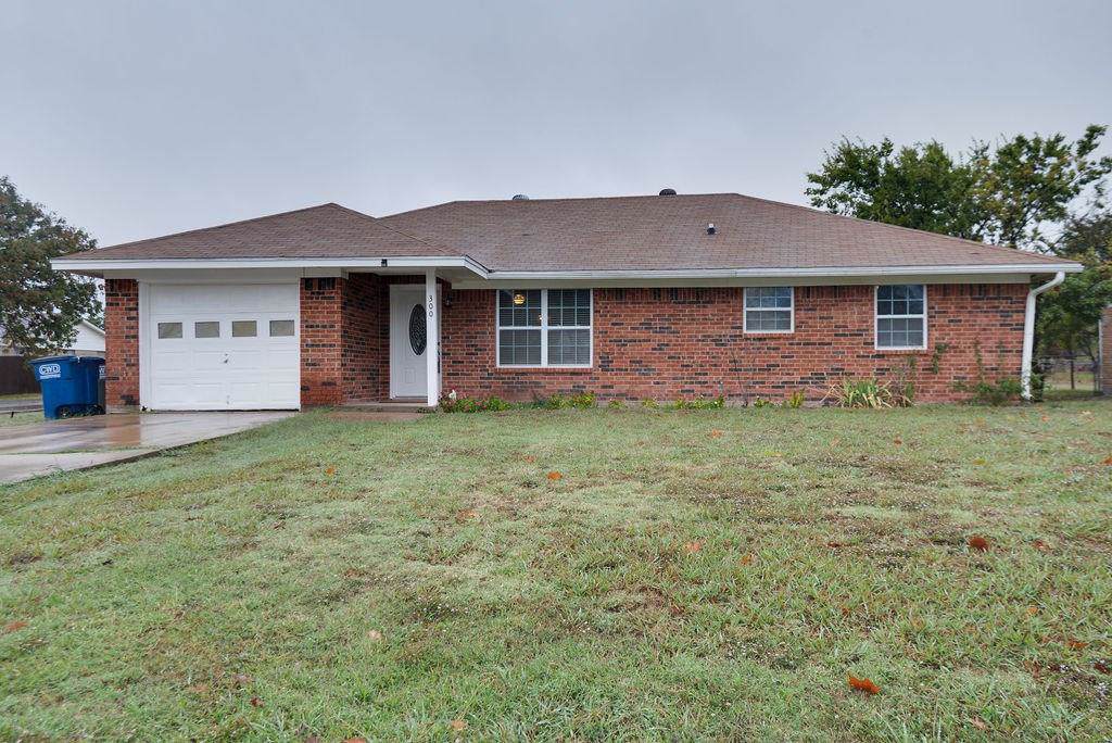 300 Bonnie View Drive - Photo 1