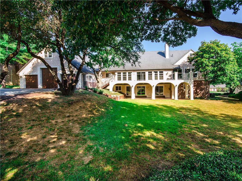 3904 Tally Ho Drive - Photo 1