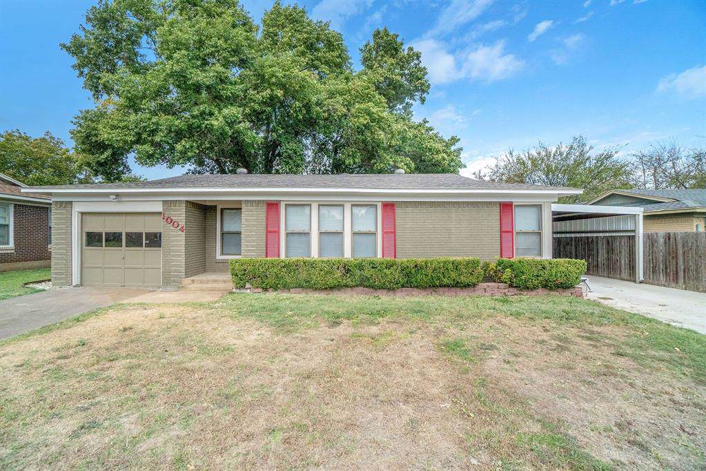 1004 Marengo Street - Photo 1