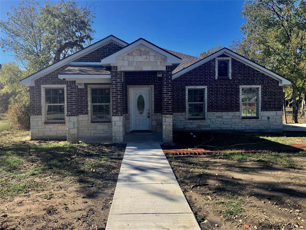 819 Virginia Street - Photo 1