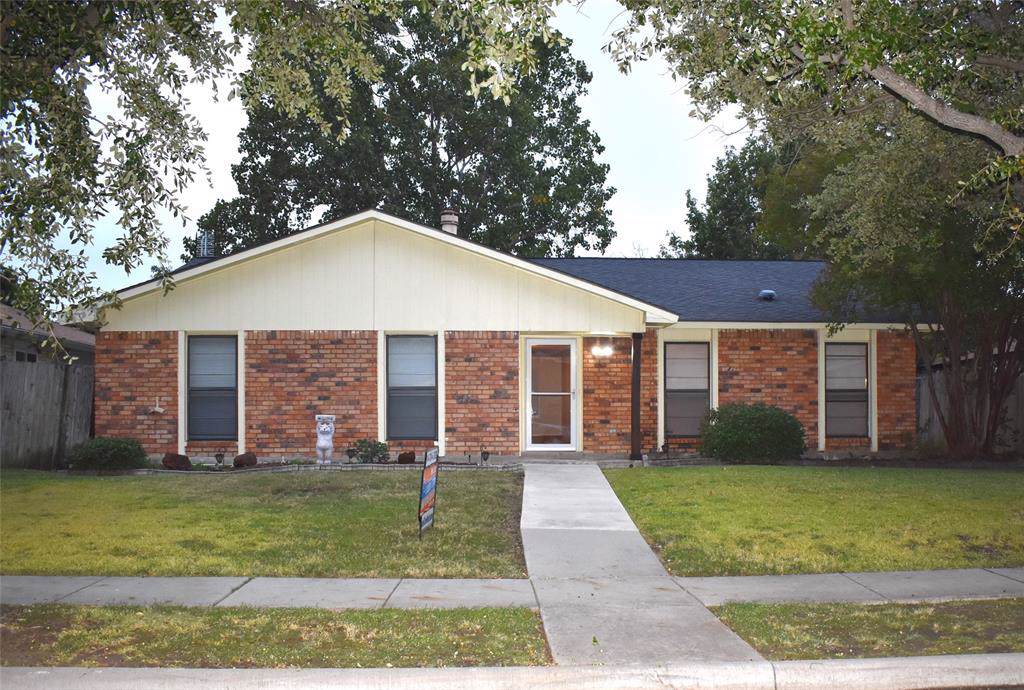 5040 Avery Lane - Photo 1