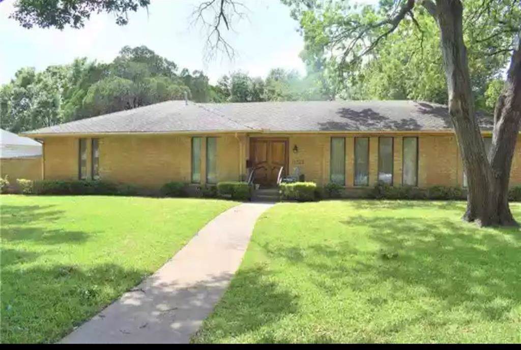 11223 Northland Circle - Photo 1