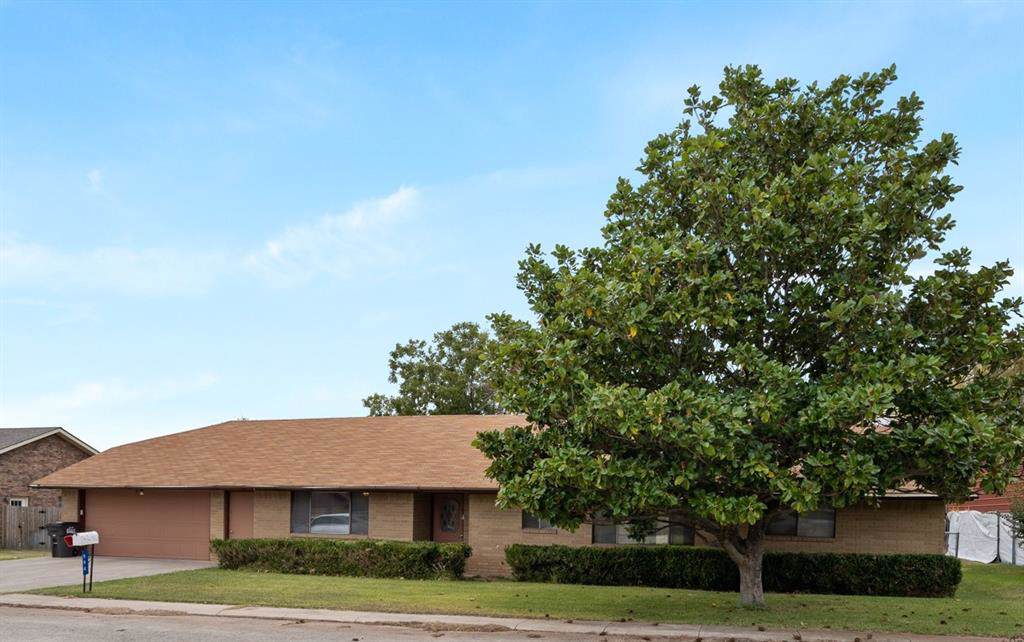 994 Terraha Drive - Photo 1