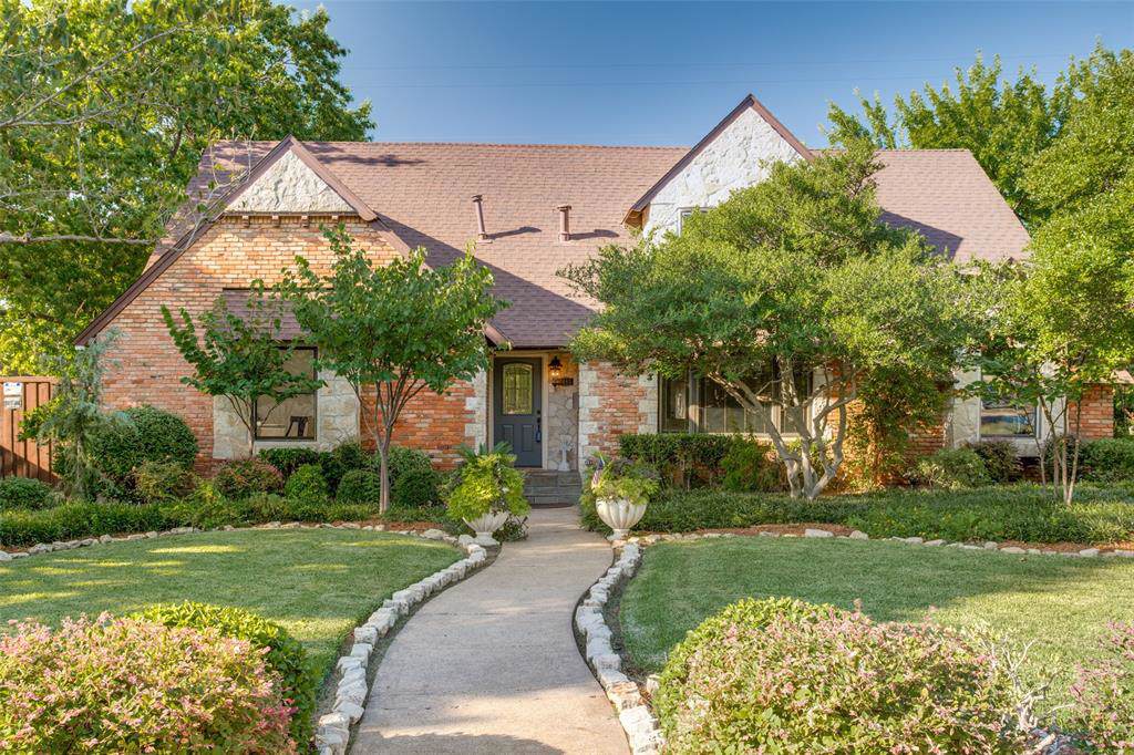 3665 Townsend Drive - Photo 1