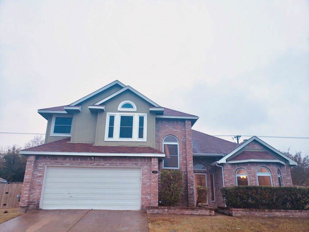 805 Hines Drive - Photo 1