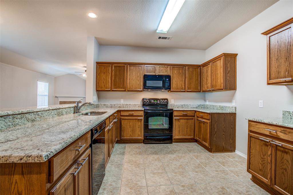 8708 Chisholm Trail - Photo 1