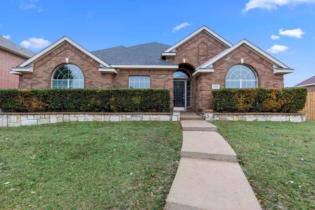 1704 Bramble Creek Drive - Photo 1
