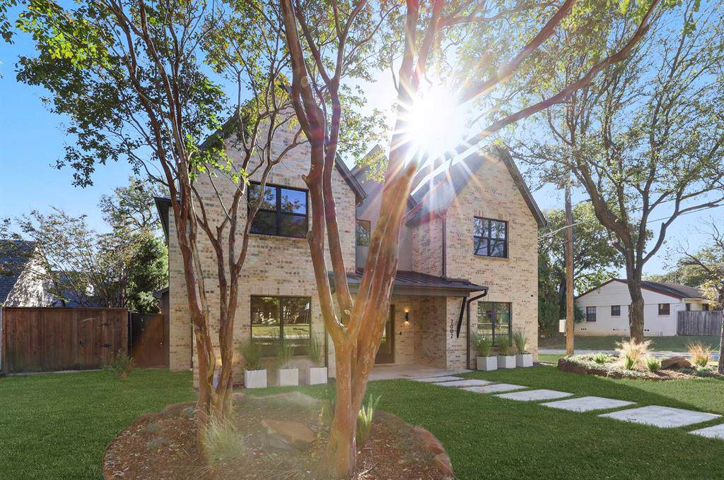 7002 Coronado Avenue - Photo 1