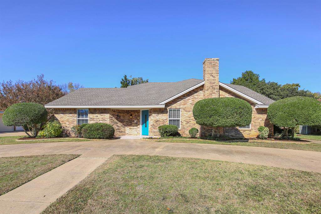 20 Crestwood Drive - Photo 1