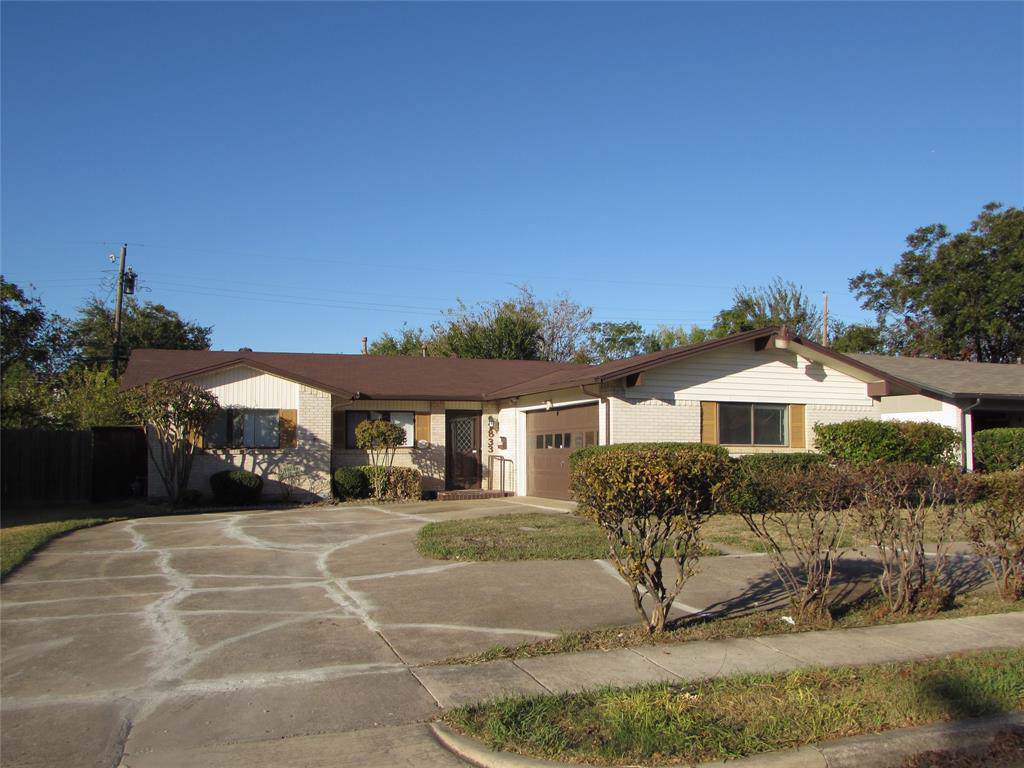 2833 Posey Drive - Photo 1