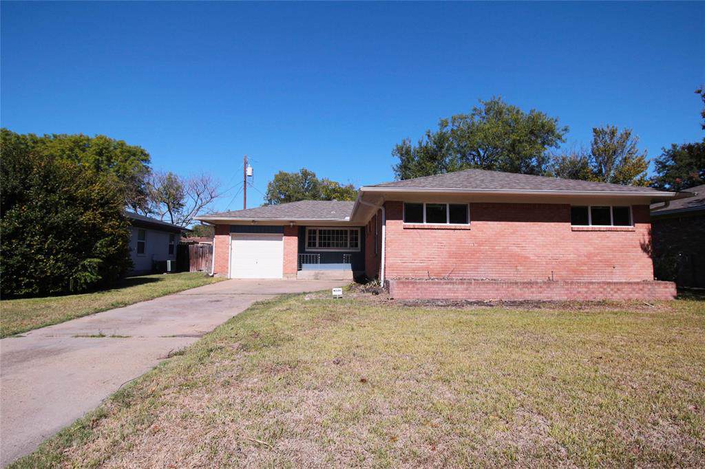 10447 Lanshire Drive - Photo 1