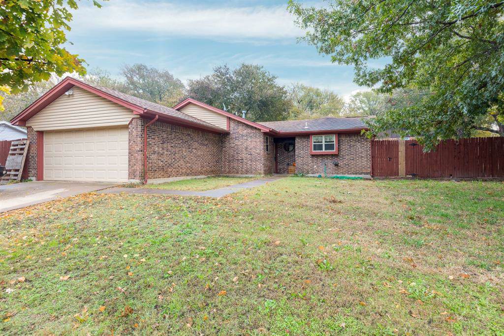 401 Shady Valley Drive - Photo 1