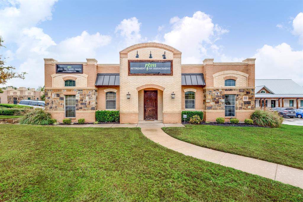 111 Quest Court - Photo 1