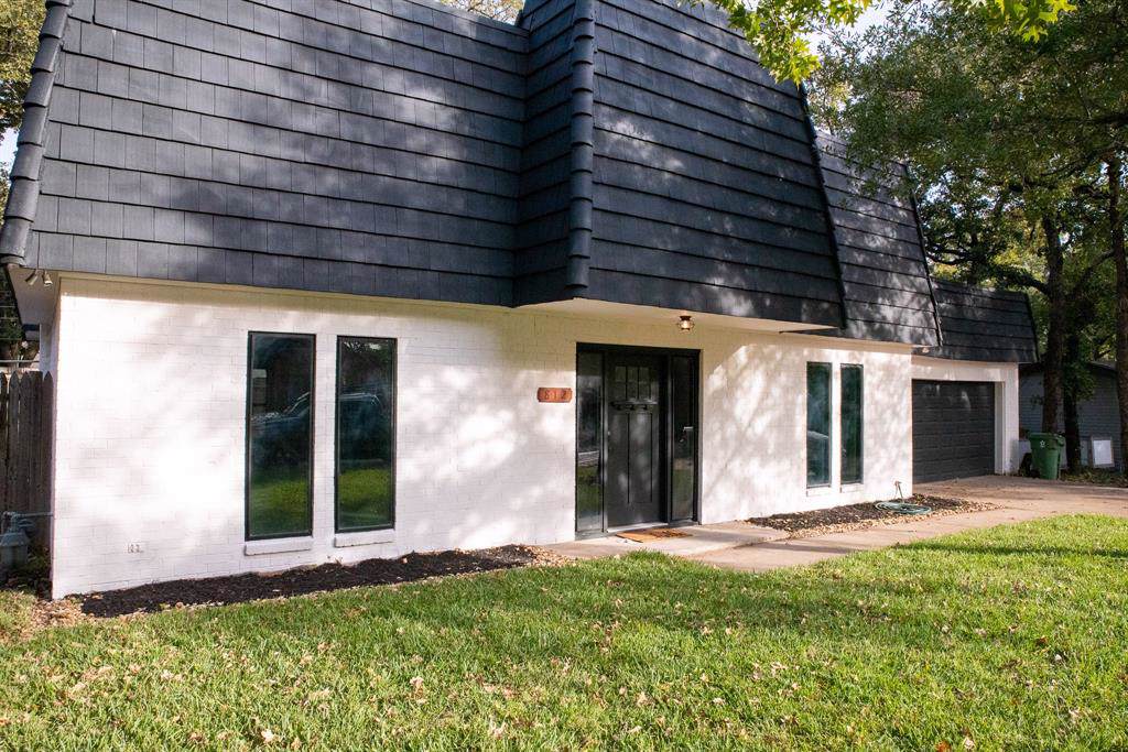 812 Chaparral - Photo 1