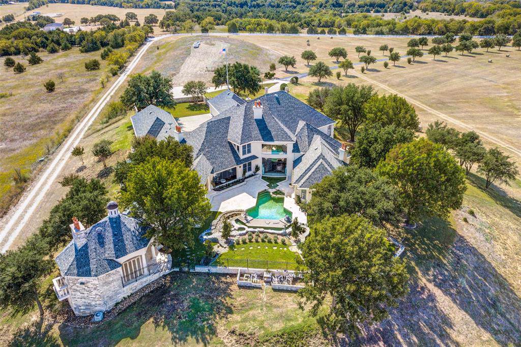 303 County Road 2175 - Photo 1