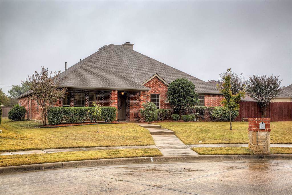 1404 Eagle Point - Photo 1