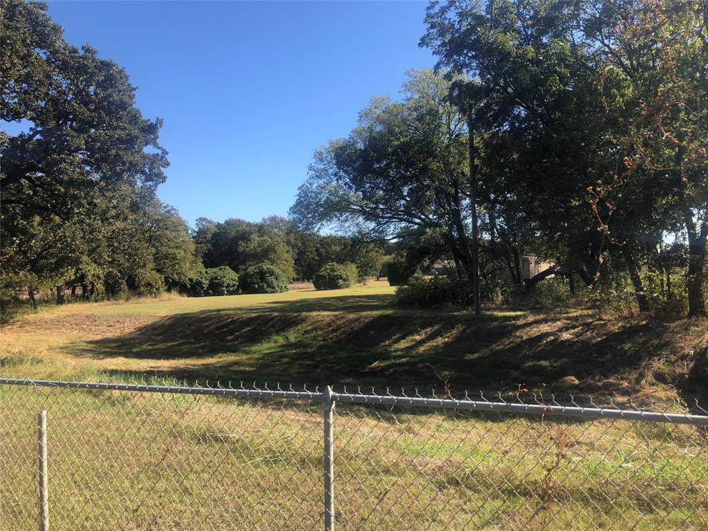4513 Kennedale New Hope Road - Photo 1