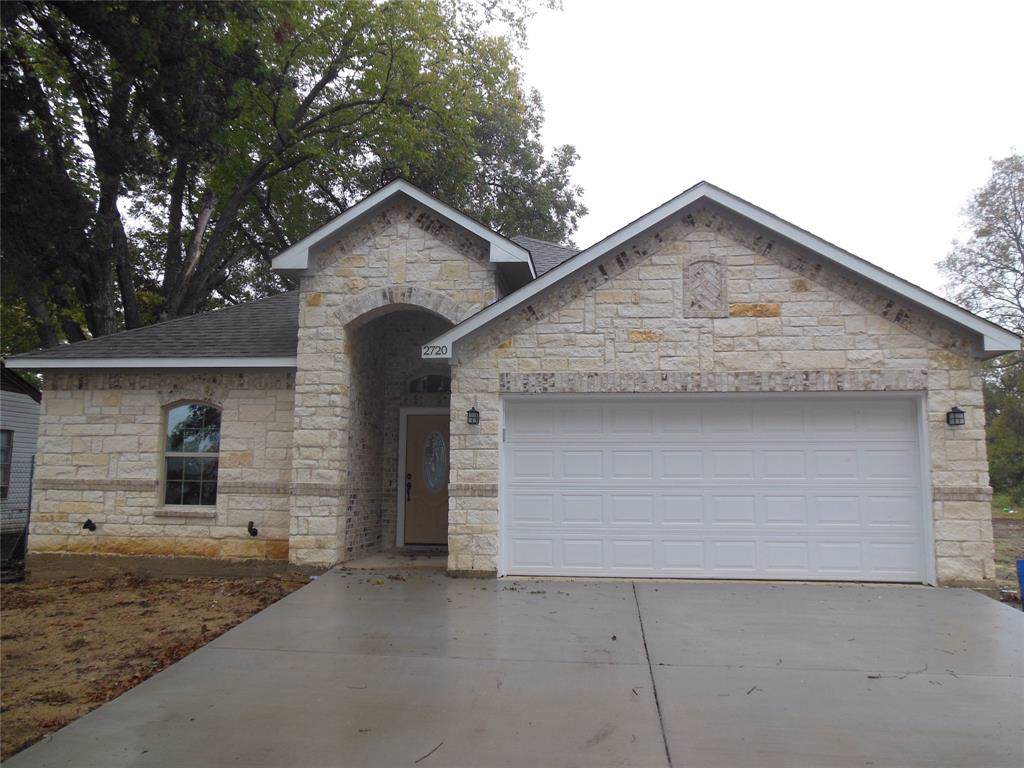 2720 Illinois Avenue - Photo 1