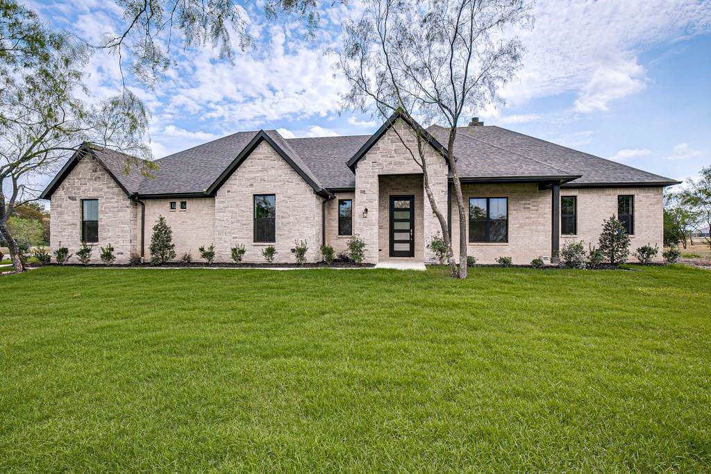 730 Hickory Lane - Photo 1
