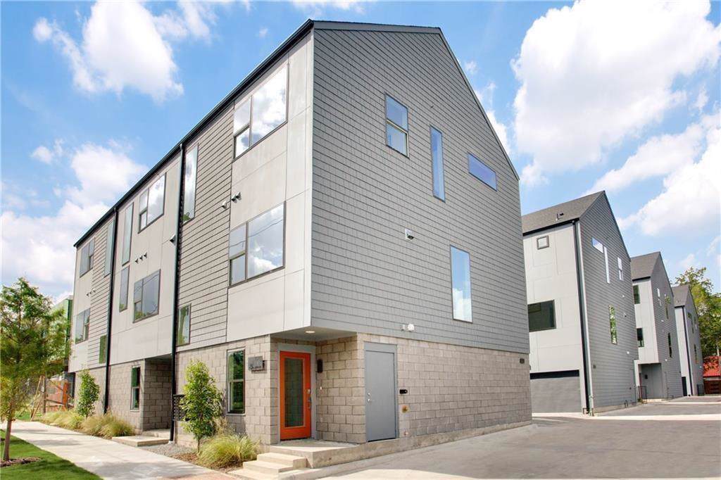427 10th Street - Photo 1