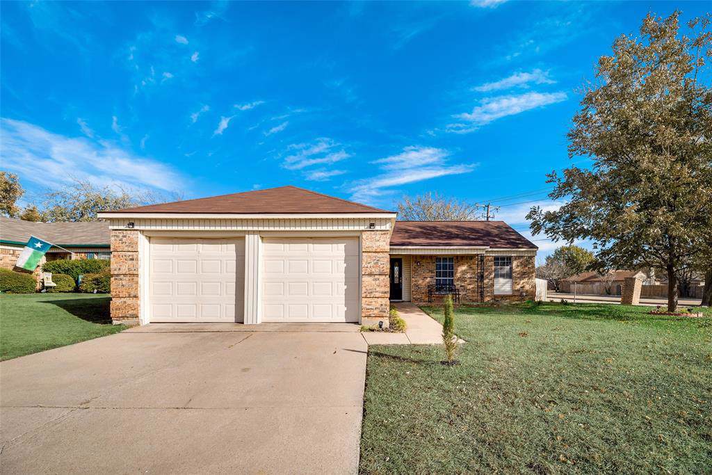 7400 Shadow Bend Drive - Photo 1
