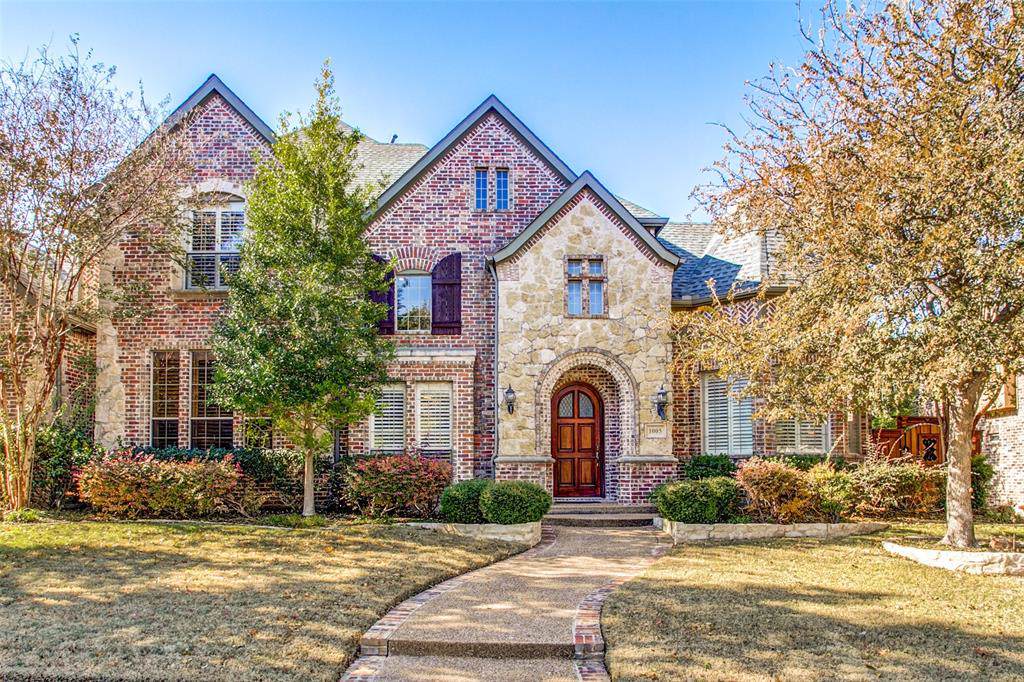 1005 Navarro Drive - Photo 1