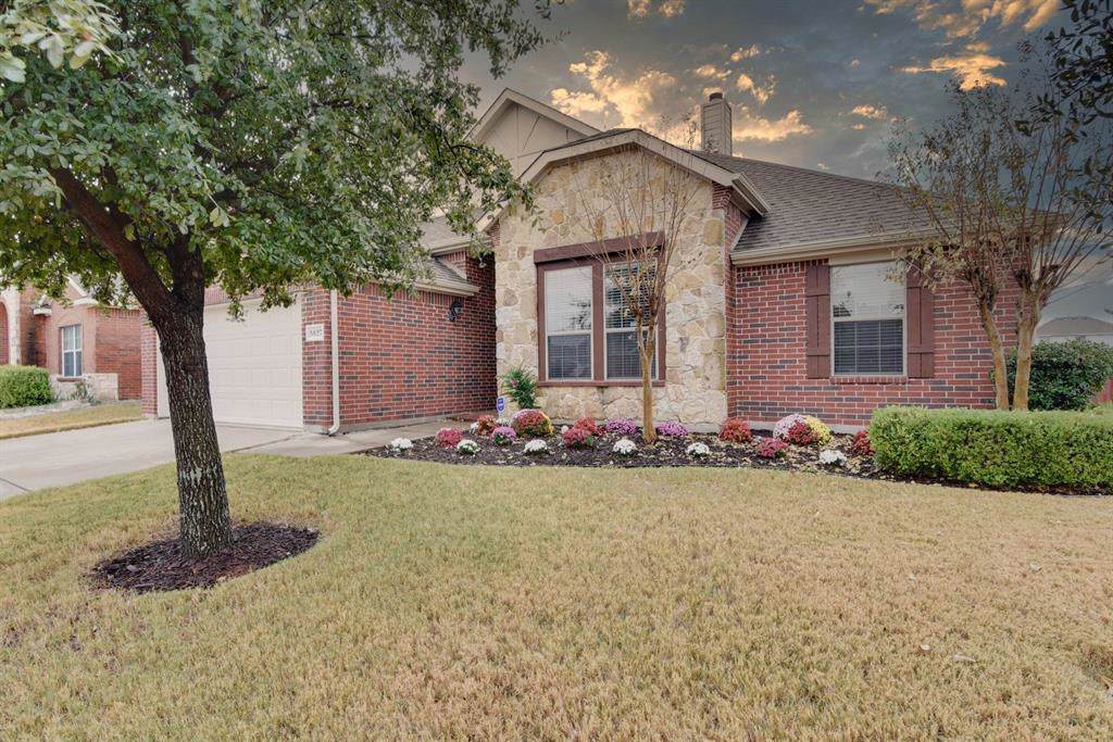 5827 Candlelight Lane - Photo 1