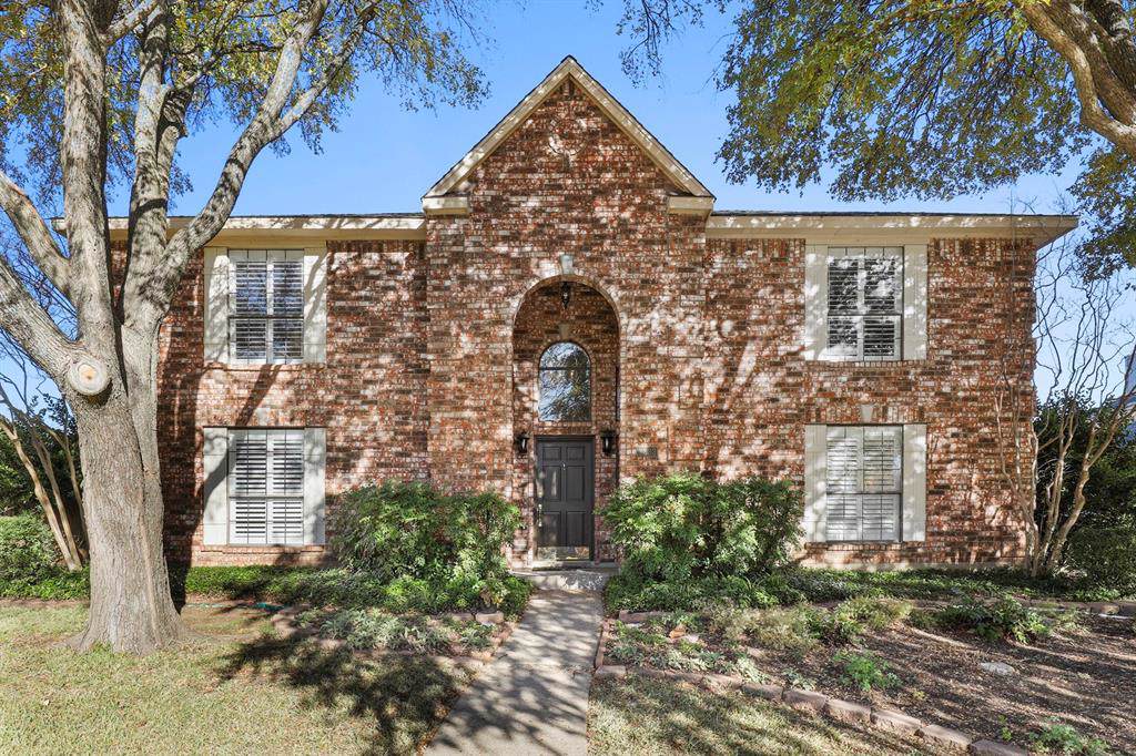 3833 Parkmont Drive - Photo 1