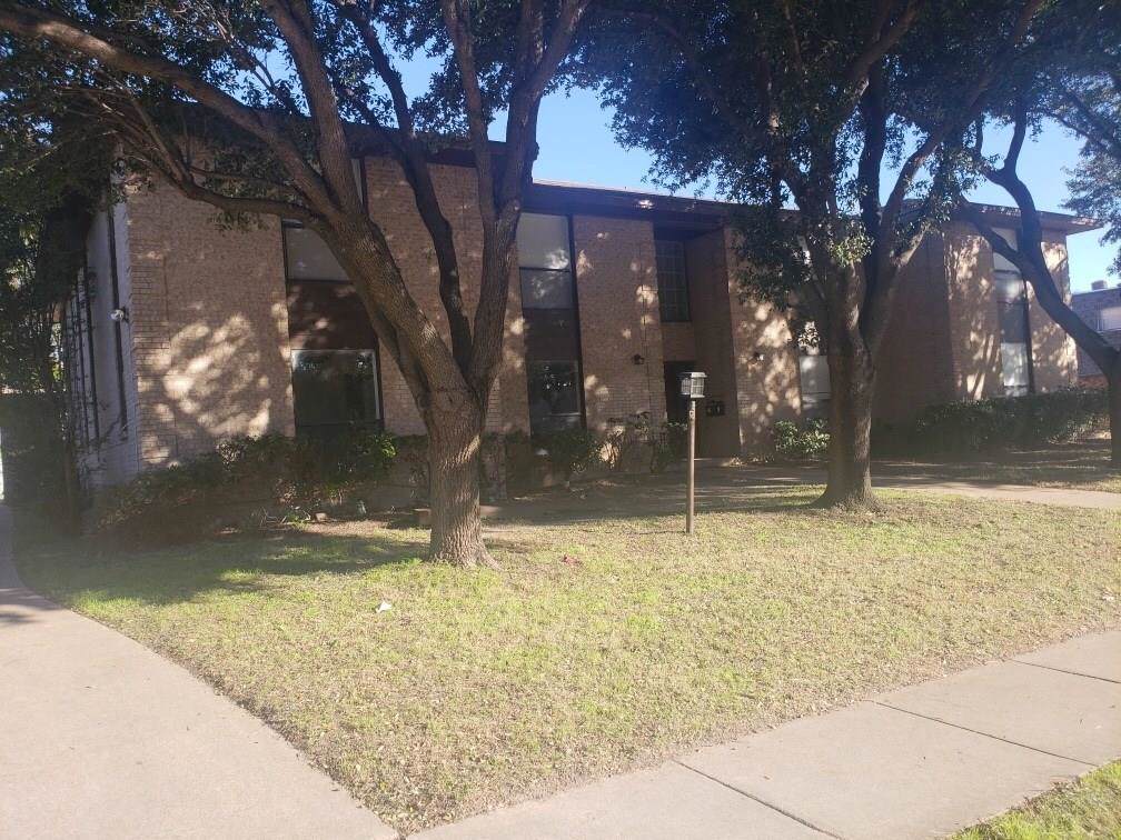 2909 Las Vegas Trail - Photo 1