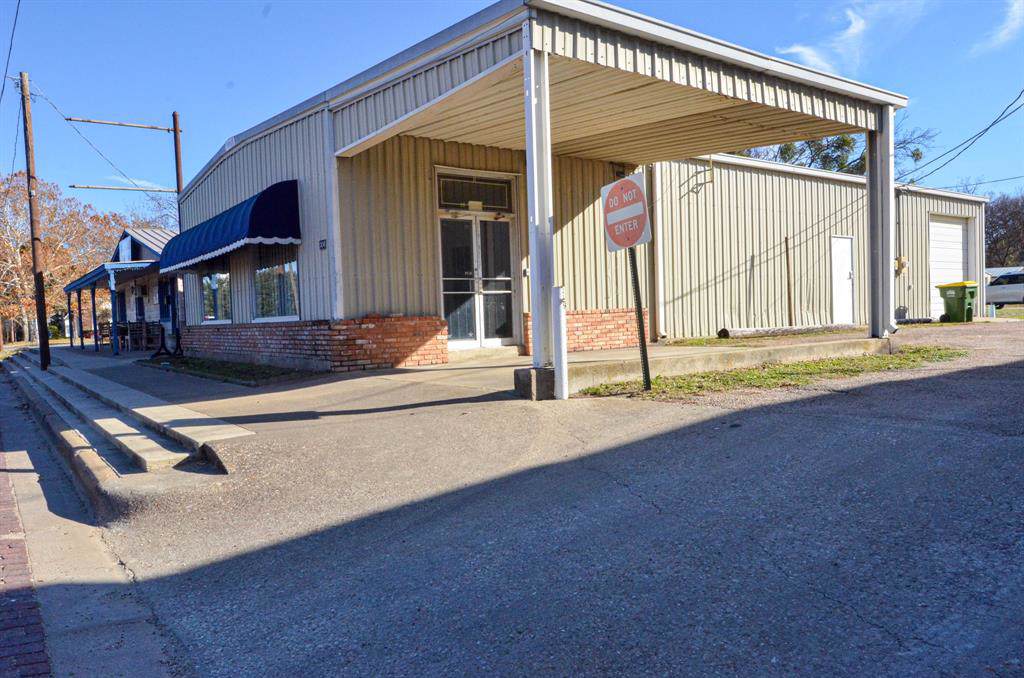 306 Criner Street - Photo 1