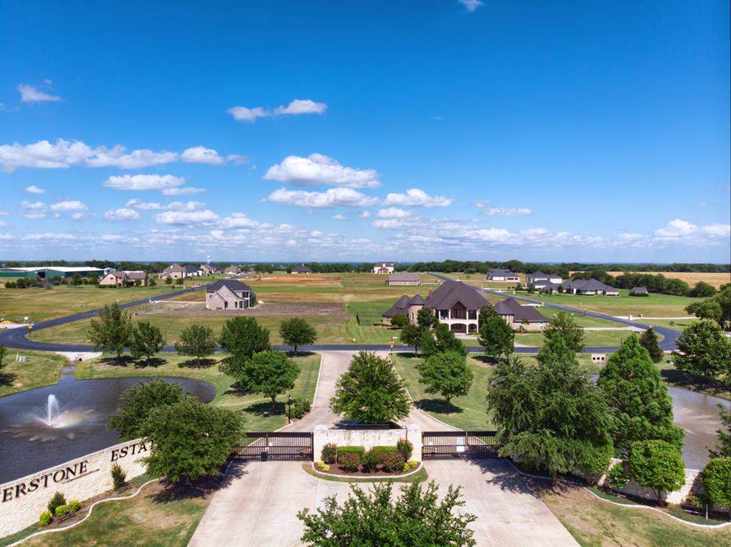 B7 Lake Breeze Drive - Photo 1