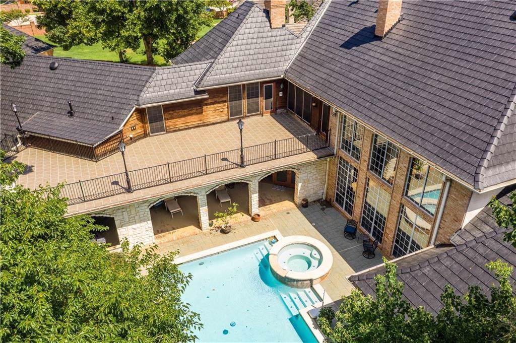 2604 Meandering Court - Photo 1