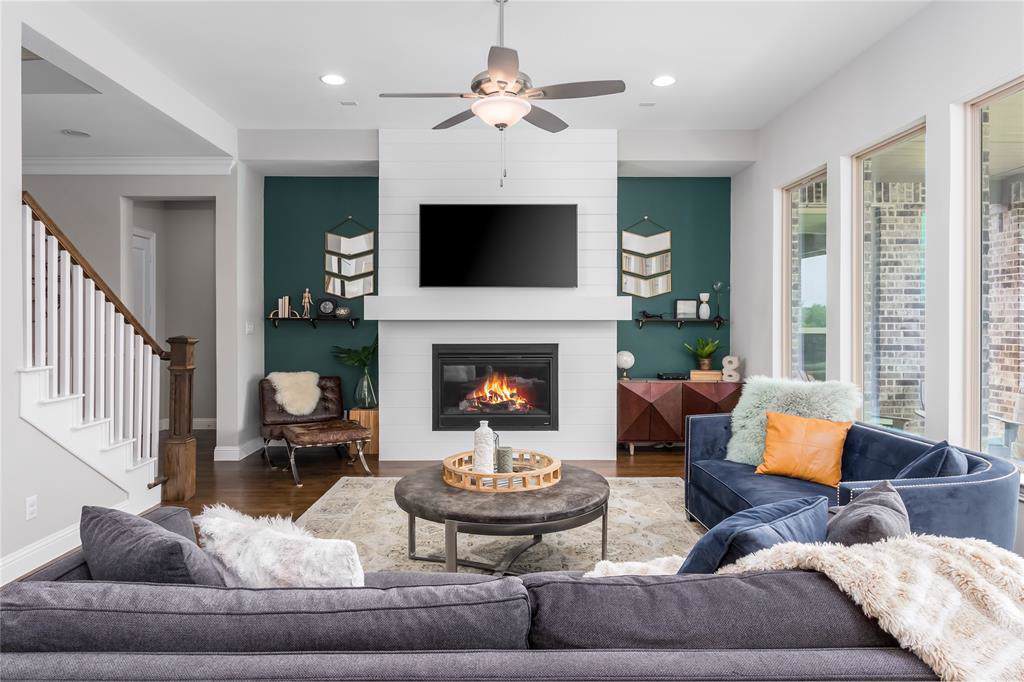 1919 Alcove Drive - Photo 1