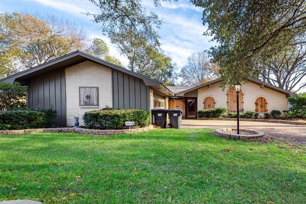 2105 Dartmouth Lane - Photo 1