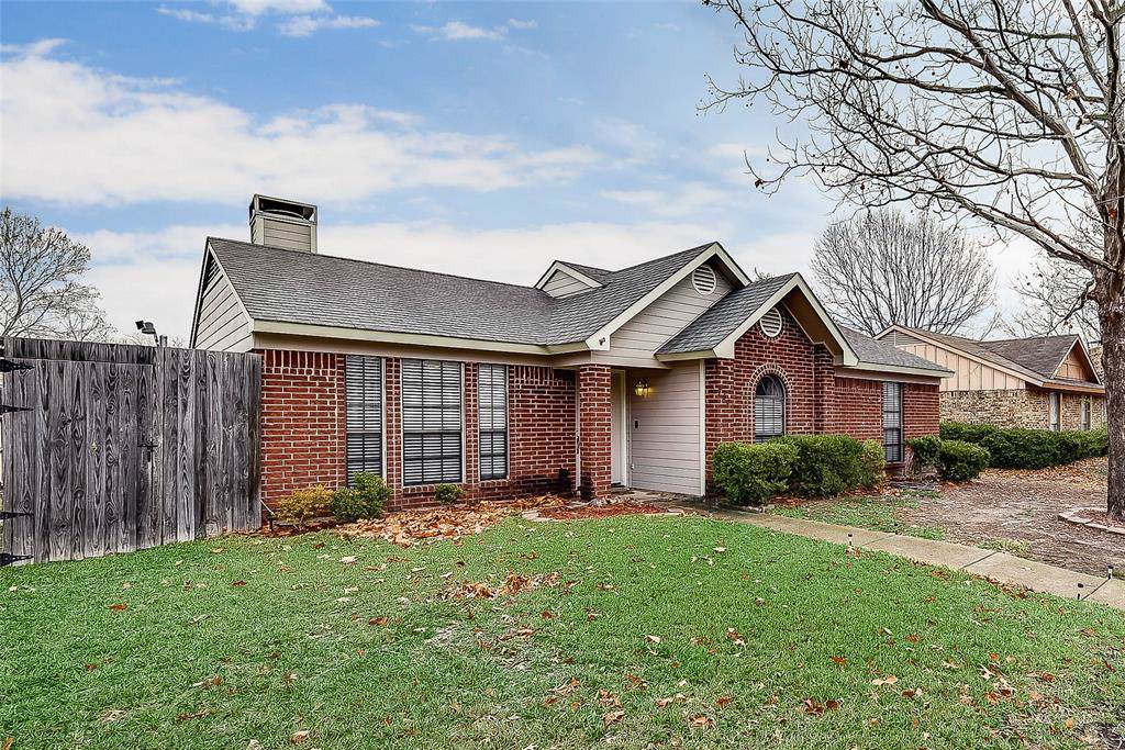 706 Bryan Place - Photo 1