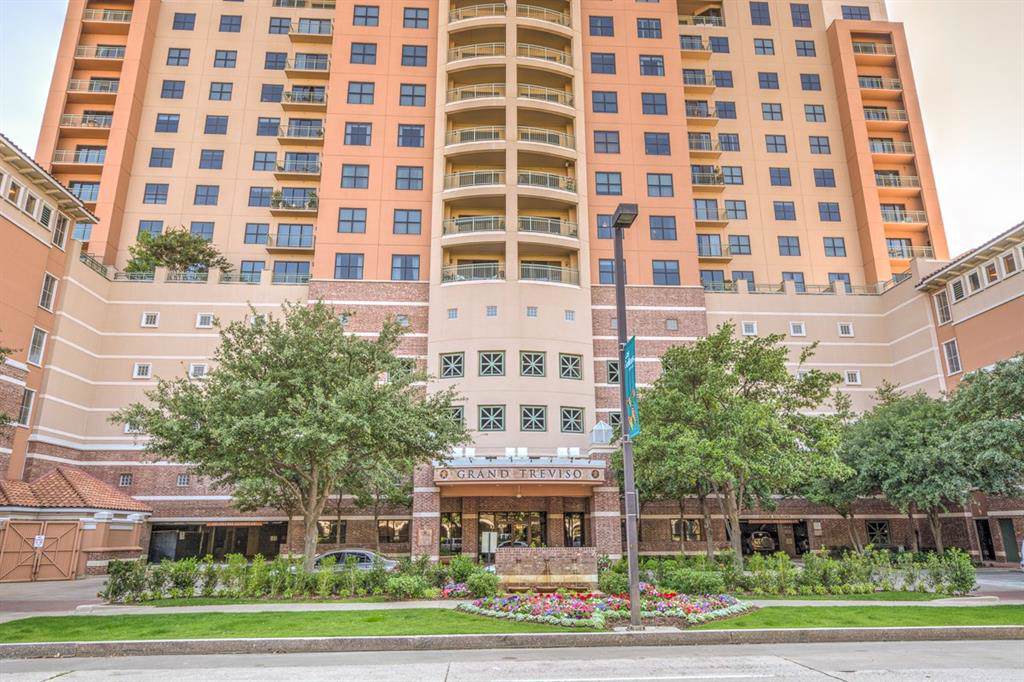 330 Las Colinas Boulevard - Photo 1